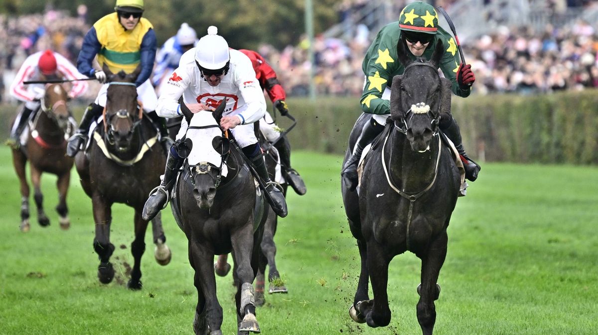 Kamery nebyly třeba, irský Stumptown ovládl Velkou pardubickou